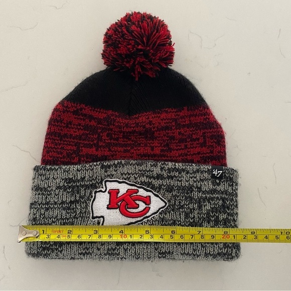 Kansas City Chiefs Embroidered Logo Red, Grey, Black Beanie Hat Chiefs Patch - Picture 8 of 8